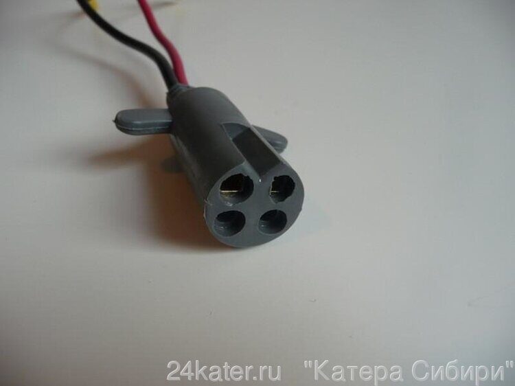 Вилка для MotorGuide (POWER PLUG) совместима с розеткой 8M4000954